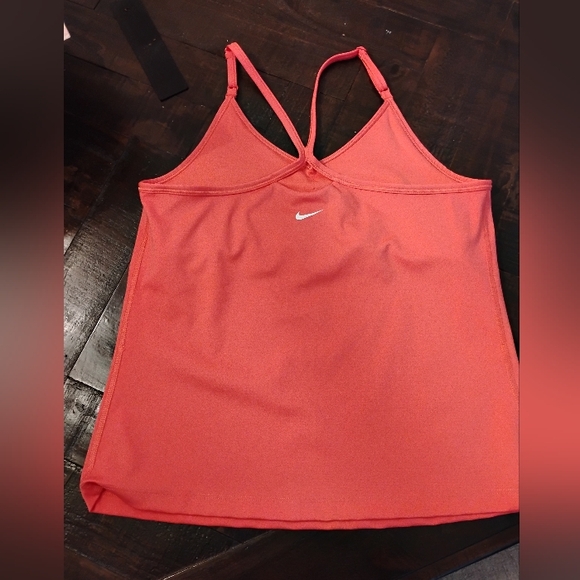 Nike DriFit Top - Picture 2 of 4